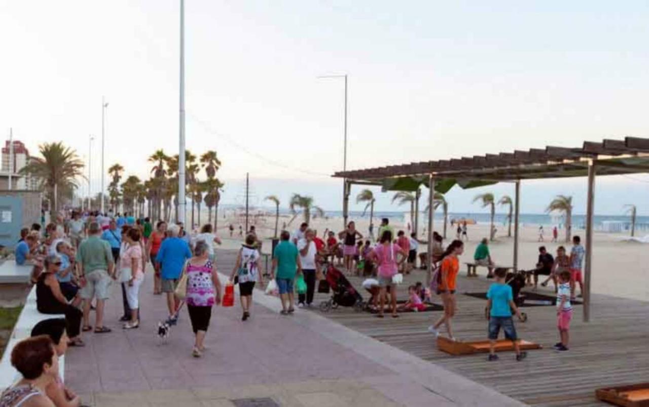 Barraques 65 Playa De Gandia Solo Para Familias Exterior photo